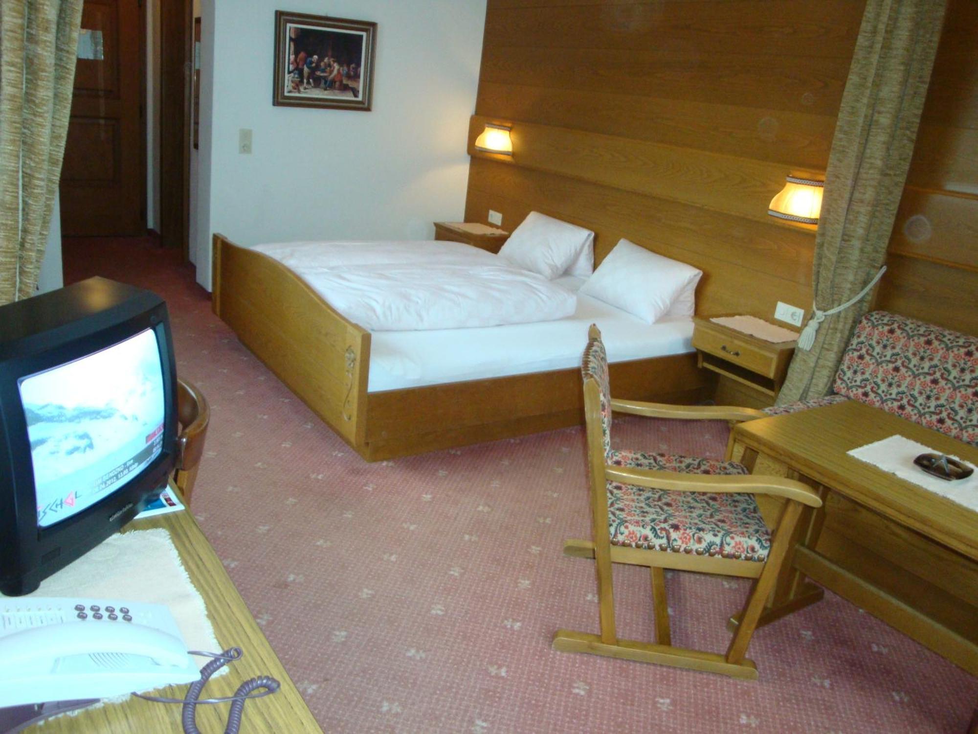 Hotel Garni Val-Sinestra Ischgl Exterior photo